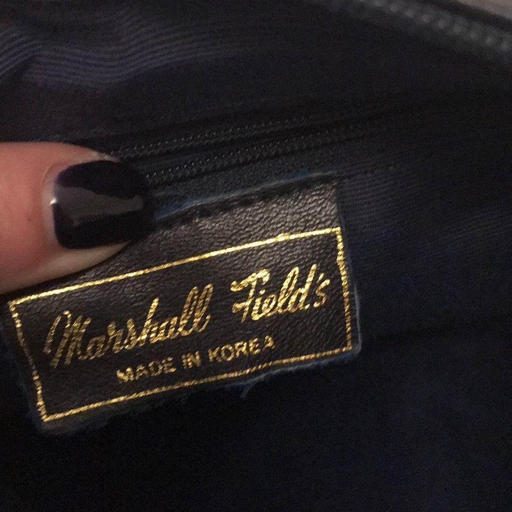 Vintage leather Marshall Fields purse - Picture 3 of 10